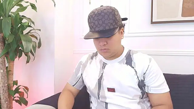 Naim Bennetsex online show from February 3, 2026, 5:51 pm