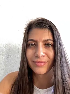 Lenapink19 online show from November 7, 2025, 9:26 pm