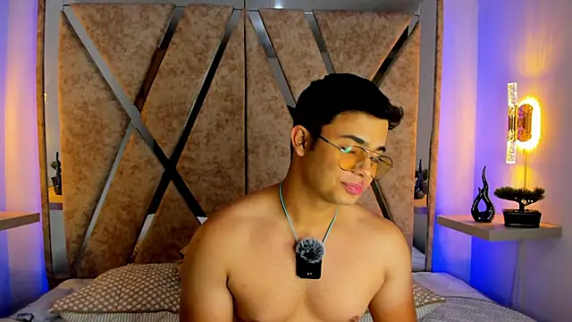 Snapshot of jayd_muscle chatting on October 22, 2025, 5:41 am jayd muscle online show from October 22, 2025, 5:41 am