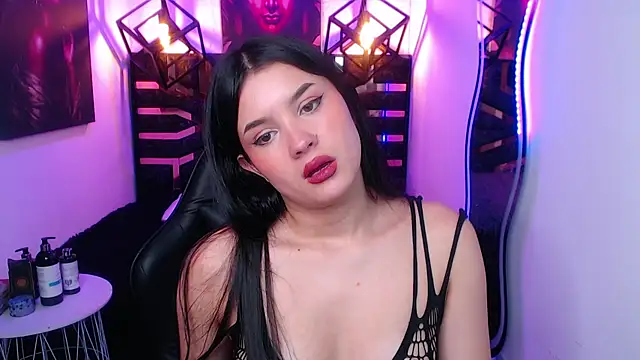Snapshot of Natalie_loffreda chatting on May 13, 2026, 7:55 pm Natalie loffreda online show from May 13, 2026, 7:55 pm