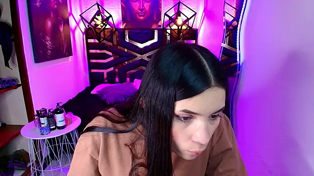 Snapshot of Natalie_loffreda chatting on June 6, 2026, 8:13 pm Natalie loffreda online show from June 6, 2026, 8:13 pm
