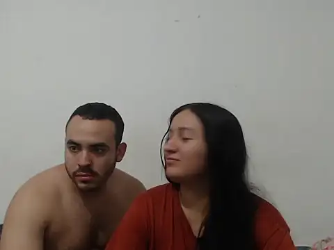 Snapshot of Ana_ThiagoxX chatting on September 18, 2025, 2:35 am Ana ThiagoxX online show from September 18, 2025, 2:35 am