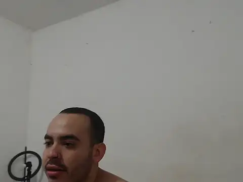 Snapshot of Ana_ThiagoxX chatting on September 30, 2025, 2:38 am Ana ThiagoxX online show from September 30, 2025, 2:38 am