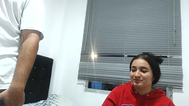 Snapshot of Ana_ThiagoxX chatting on March 22, 2026, 3:32 am Ana ThiagoxX online show from March 22, 2026, 3:32 am