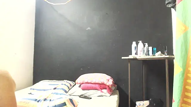 Snapshot of Ana_ThiagoxX chatting on May 22, 2026, 10:26 pm Ana ThiagoxX online show from May 22, 2026, 10:26 pm