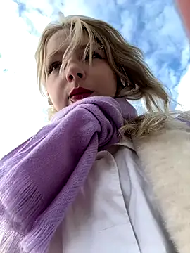 EveLittleSinner online show from October 21, 2025, 11:22 am