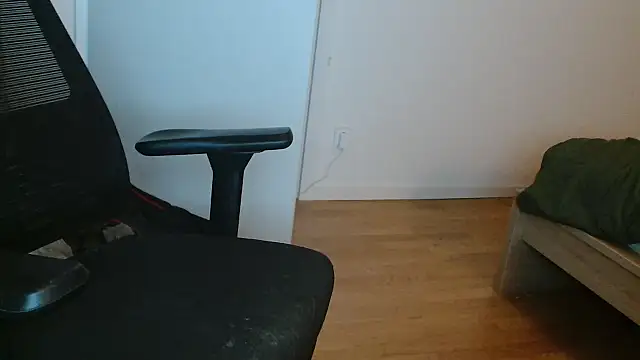 th1  online show from February 26, 2026, 4:44 am