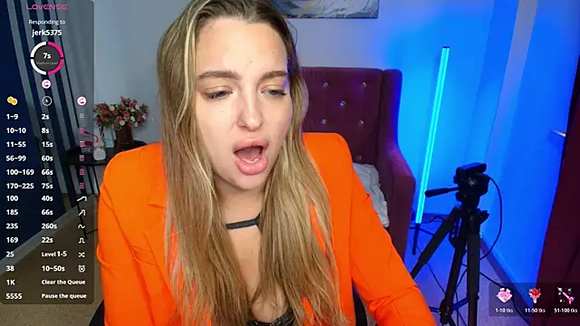 Snapshot of Emma__Ross chatting on June 22, 2026, 3:25 am Emma Ross online show from June 22, 2026, 3:25 am