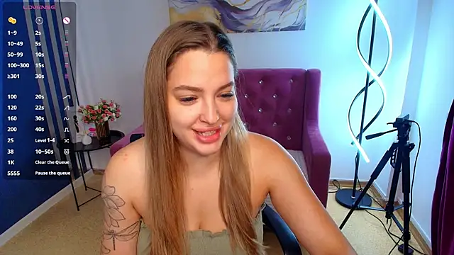 Snapshot of Emma__Ross chatting on August 4, 2026, 2:04 am Emma Ross online show from August 4, 2026, 2:04 am