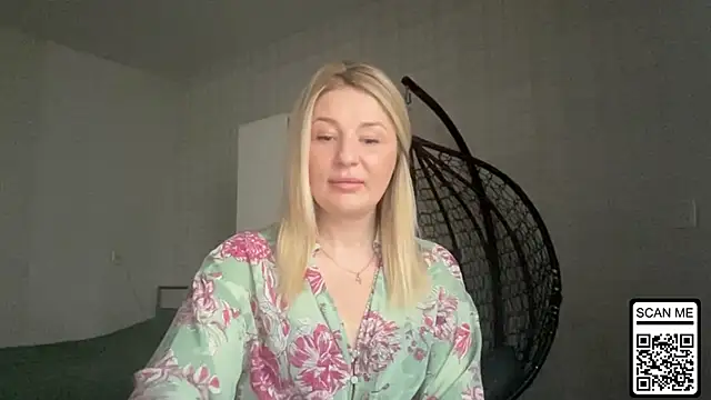 Blondie xoxoxo online show from April 25, 2026, 8:28 am