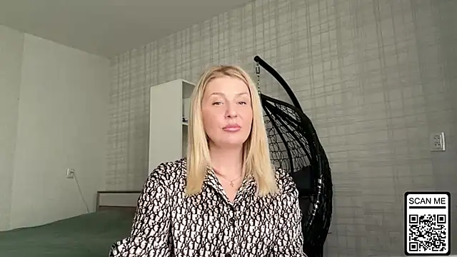Blondie xoxoxo online show from April 25, 2026, 3:31 pm