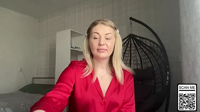Blondie xoxoxo online show from April 28, 2026, 8:30 am
