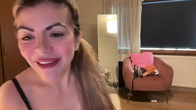 princess17 online show from March 16, 2026, 9:13 am