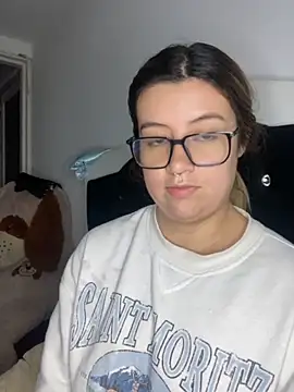 Snapshot of Blair_Bunnyy chatting on November 29, 2025, 9:23 am Blair Bunnyy online show from November 29, 2025, 9:23 am