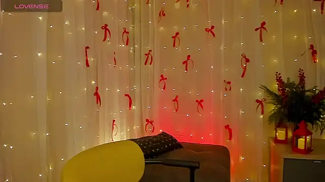 Snapshot of sun4ox chatting on December 19, 2025, 5:03 am sun4ox online show from December 19, 2025, 5:03 am