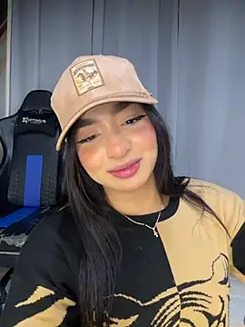 Snapshot of jenn_fit chatting on February 7, 2026, 5:11 am jenn fit online show from February 7, 2026, 5:11 am