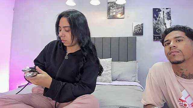 Snapshot of violet_and_myers chatting on October 15, 2025, 11:21 am violet and myers online show from October 15, 2025, 11:21 am