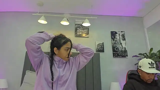 Snapshot of violet_and_myers chatting on October 20, 2025, 11:43 am violet and myers online show from October 20, 2025, 11:43 am