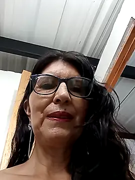 Snapshot of swity_foster chatting on September 11, 2025, 12:38 pm swity foster online show from September 11, 2025, 12:38 pm