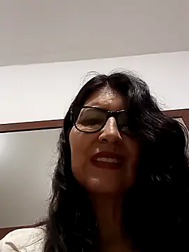 Snapshot of swity_foster chatting on October 18, 2025, 8:04 am swity foster online show from October 18, 2025, 8:04 am