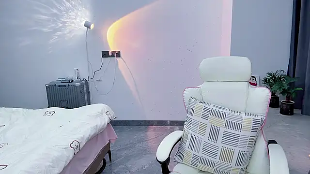 Snapshot of suger-TT chatting on December 13, 2025, 7:53 pm suger-TT online show from December 13, 2025, 7:53 pm