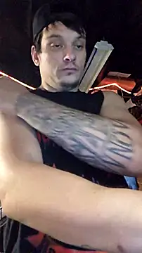 Snapshot of twistafatpipe chatting on September 15, 2025, 3:39 am twistafatpipe online show from September 15, 2025, 3:39 am