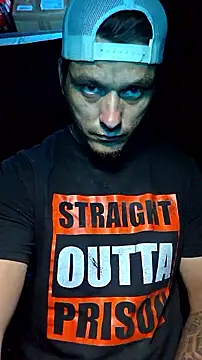 Snapshot of twistafatpipe chatting on September 21, 2025, 4:58 am twistafatpipe online show from September 21, 2025, 4:58 am