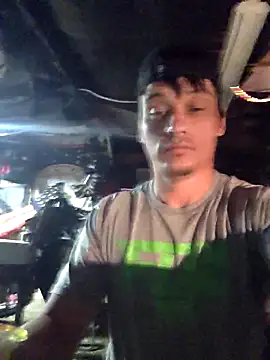 Snapshot of twistafatpipe chatting on October 9, 2025, 7:56 pm twistafatpipe online show from October 9, 2025, 7:56 pm