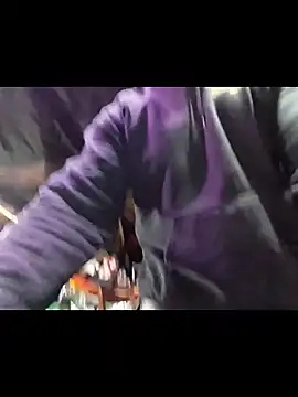 Snapshot of twistafatpipe chatting on October 22, 2025, 9:25 pm twistafatpipe online show from October 22, 2025, 9:25 pm