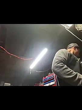 Snapshot of twistafatpipe chatting on November 22, 2025, 3:49 am twistafatpipe online show from November 22, 2025, 3:49 am