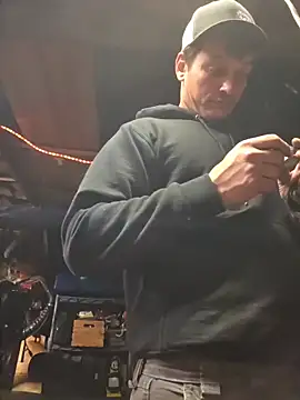 Snapshot of twistafatpipe chatting on November 23, 2025, 10:53 pm twistafatpipe online show from November 23, 2025, 10:53 pm