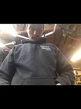 twistafatpipe online show from April 29, 2026, 12:59 am