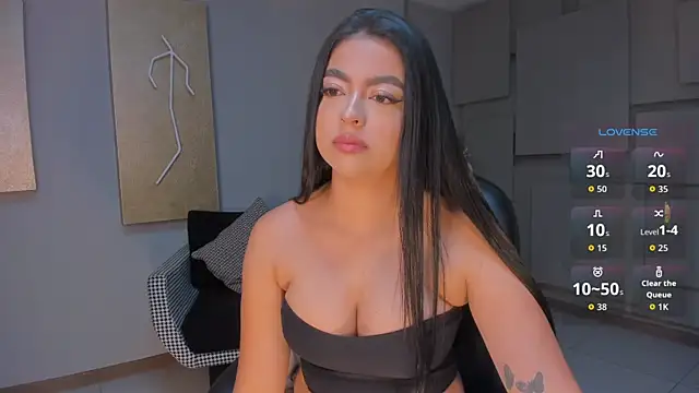 Snapshot of NataliaGaret chatting on May 19, 2026, 10:32 am NataliaGaret online show from May 19, 2026, 10:32 am