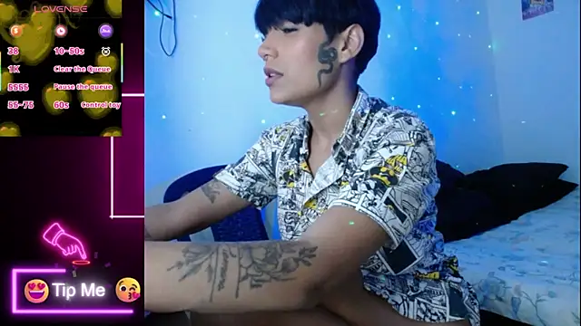 Papi Mami Live online show from November 22, 2025, 3:38 am