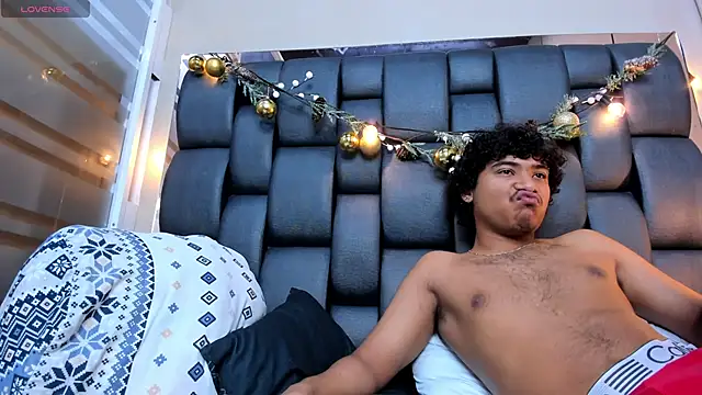 Miriam milf online show from March 16, 2026, 12:42 pm