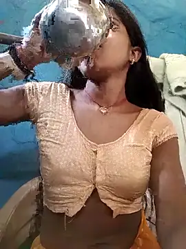 Snapshot of Harini_Gautam chatting on October 15, 2025, 3:06 am Harini Gautam online show from October 15, 2025, 3:06 am