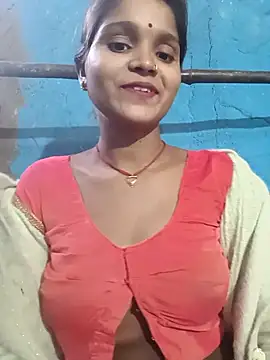 Snapshot of Harini_Gautam chatting on October 21, 2025, 2:12 am Harini Gautam online show from October 21, 2025, 2:12 am
