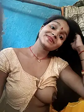 Snapshot of Harini_Gautam chatting on November 3, 2025, 6:25 am Harini Gautam online show from November 3, 2025, 6:25 am