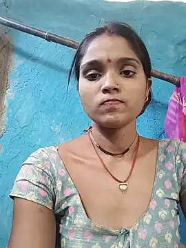 Snapshot of Harini_Gautam chatting on June 8, 2026, 4:13 am Harini Gautam online show from June 8, 2026, 4:13 am