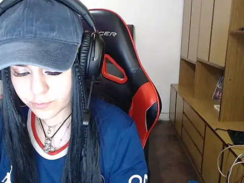 Snapshot of bluegoddessstoned chatting on September 18, 2025, 2:35 am bluegoddessstoned online show from September 18, 2025, 2:35 am