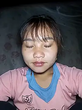 Snapshot of EllyBaby20 chatting on September 26, 2025, 11:31 pm EllyBaby20 online show from September 26, 2025, 11:31 pm