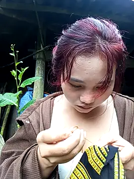 Snapshot of EllyBaby20 chatting on October 6, 2025, 2:42 am EllyBaby20 online show from October 6, 2025, 2:42 am