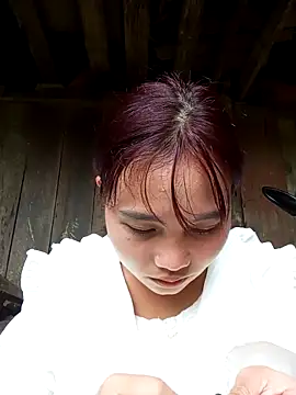 Snapshot of EllyBaby20 chatting on October 14, 2025, 2:01 am EllyBaby20 online show from October 14, 2025, 2:01 am