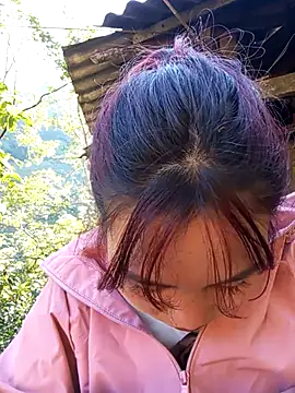 Snapshot of EllyBaby20 chatting on November 29, 2025, 2:25 am EllyBaby20 online show from November 29, 2025, 2:25 am