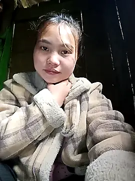 EllyBaby20 online show from May 3, 2026, 2:06 am