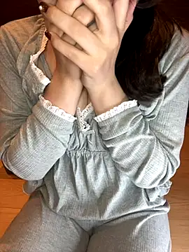 Snapshot of natsumi_NTR_TV chatting on November 5, 2025, 12:27 pm natsumi NTR TV online show from November 5, 2025, 12:27 pm