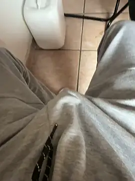 Snapshot of Dicksxd chatting on October 7, 2025, 7:27 am Dicksxd online show from October 7, 2025, 7:27 am