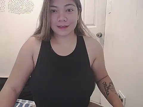 briannalove222 online show from December 1, 2025, 11:54 pm