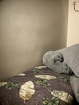 Snapshot of Samsamo999 chatting on December 13, 2025, 10:37 pm Samsamo999 online show from December 13, 2025, 10:37 pm