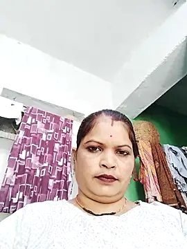 Bhavna hot online show from October 2, 2025, 7:26 am